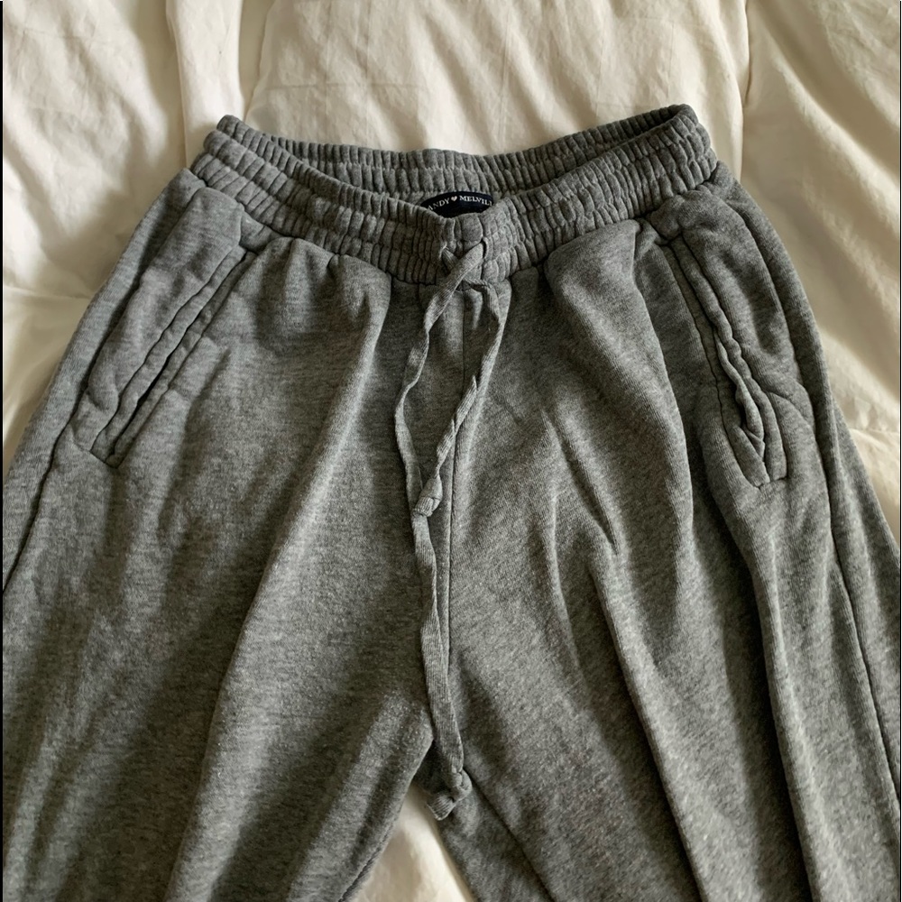 Brandy Melville Rosa Sweatpants